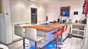 Apartment With Pool Near Beach In St Julians