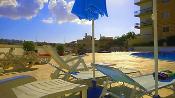 Apartment With Pool Near Beach In St Julians
