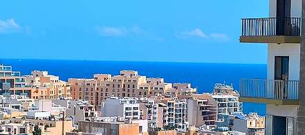 Apartment With Pool Near Beach In St Julians