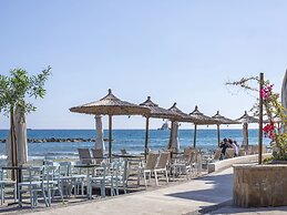 Sanders Crystal 2 - Petite 2-bdr Apt With Shared Rooftop