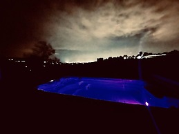 Boulder Ranchhot Tubprojectorsmall Pool