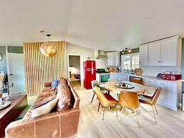 Boulder Ranchhot Tubprojectorsmall Pool