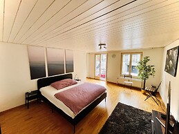 Newly Furnished Beautiful old Building Apartment in the Center With Ap