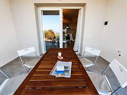 Casa Alexandra con Piscina e Vista Castello