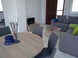 Beautiful Detached Modern Villa With Pool