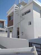 Beautiful Detached Modern Villa With Pool