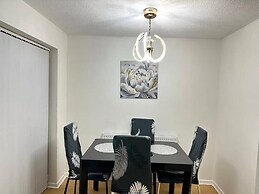 Entire Beautiful 2 Bedroom House With Free Parking Manchester