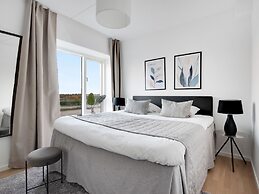 Sanders Arena - Petite 1-bdr Apt Close to Metro