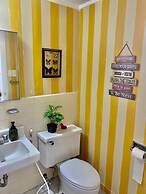 House w 3 Bedrooms And 3 Baths - Free Parking