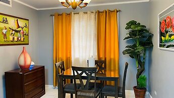 House w 3 Bedrooms And 3 Baths - Free Parking