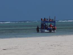 Salama Paradise Beautiful Bungalow 1