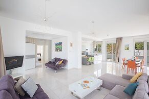 Protaras Holiday Villa Ds116