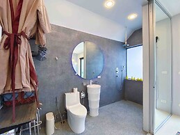 Stylish 3br Pool Villa Walk to Beautiful Naiyang Beach