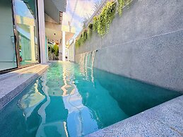 Stylish 3br Pool Villa Walk to Beautiful Naiyang Beach