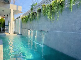 Stylish 3br Pool Villa Walk to Beautiful Naiyang Beach