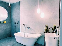 Stylish 3br Pool Villa Walk to Beautiful Naiyang Beach