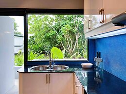 Stylish 3br Pool Villa Walk to Beautiful Naiyang Beach