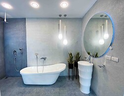 Stylish 3br Pool Villa Walk to Beautiful Naiyang Beach