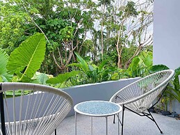 Stylish 3br Pool Villa Walk to Beautiful Naiyang Beach