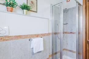 Elisa Farmhouse Apartment in Wine Resort