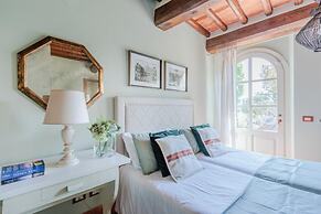 Elisa Farmhouse Apartment in Wine Resort