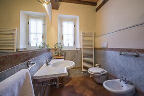 Elisa Farmhouse Apartment in Wine Resort