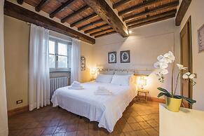 Elisa Farmhouse Apartment in Wine Resort