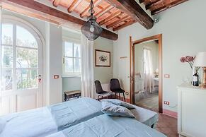 Elisa Farmhouse Apartment in Wine Resort