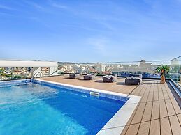 Sanders Crystal 2 - Humble 1-bdr Apt With Shared Rooftop