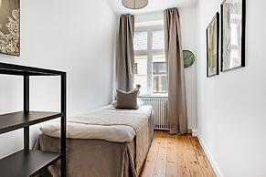 Sanders Square - Spacious 6-bdr Apt Near Nyhavn