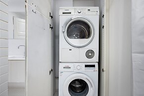 Sanders Square - Spacious 6-bdr Apt Near Nyhavn