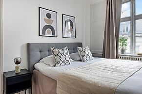 Sanders Square - Spacious 6-bdr Apt Near Nyhavn