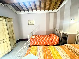 Apt 2 in Spoleto Stunning Grounds Panoramic Views all Around You! Slee