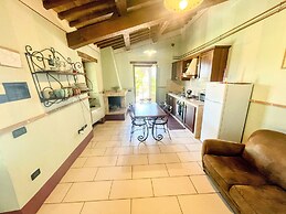 Apt 2 in Spoleto Stunning Grounds Panoramic Views all Around You! Slee