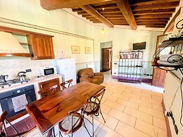 Apt 2 in Spoleto Stunning Grounds Panoramic Views all Around You! Slee