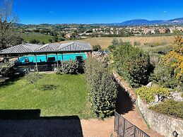Apt 2 in Spoleto Stunning Grounds Panoramic Views all Around You! Slee