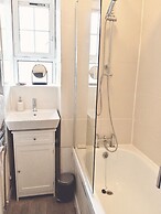 Greenwich - 1930s Retro Flat - 3 Bedrooms