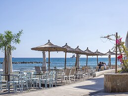 Sanders Crystal 2 - Darling 3-bdr Apt With Shared Rooftop