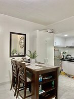 1 Bedroom With Free Parking