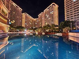 Cozy 1BR Cityview With Balcony and Near Airport