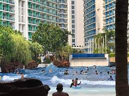 Cozy 1BR Cityview With Balcony and Near Airport