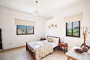 Protaras Holiday Villa Av6