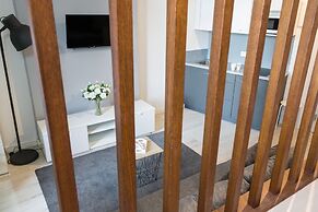 Poznań Św. Wojciech Studio by Renters