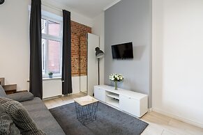 Poznań Św. Wojciech Studio by Renters