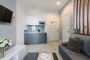 Poznań Św. Wojciech Studio by Renters