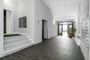 Poznań Św. Wojciech Studio by Renters