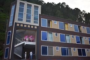 Royal Park Hotel Balakot