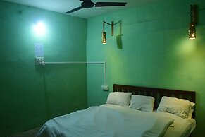 Istaqbal Hotel Mukki