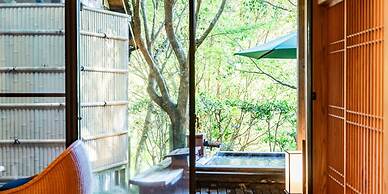 Kirishima Momijidani Seiryuso