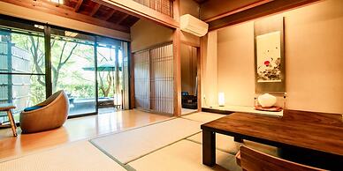 Kirishima Momijidani Seiryuso